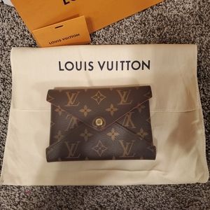 Louis Vuitton Medium Kirigami Pouch - Authentic